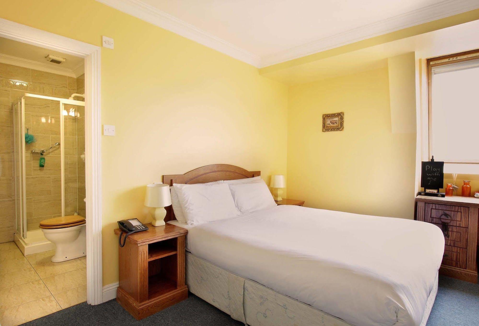 The Sands Hotel 特拉莫尔 外观 照片